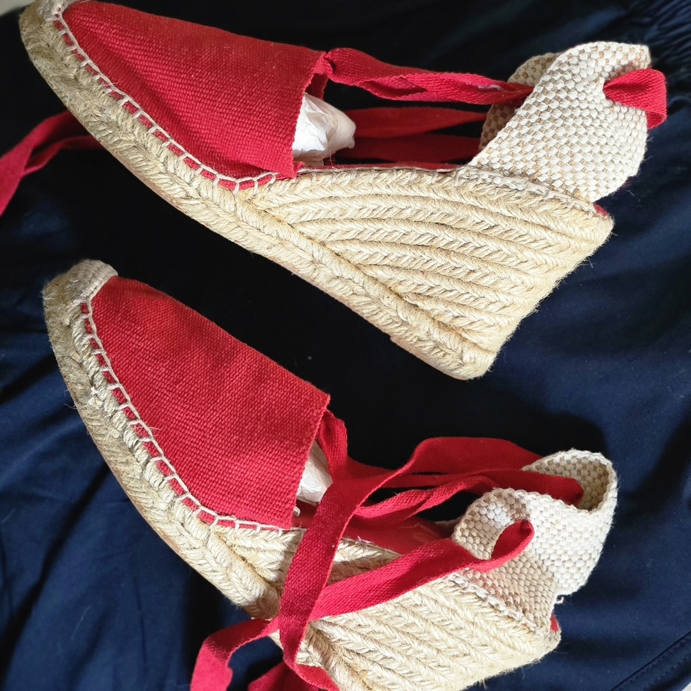 LOBO Red Wedged Espadrilles, Size 39, Made In Spain